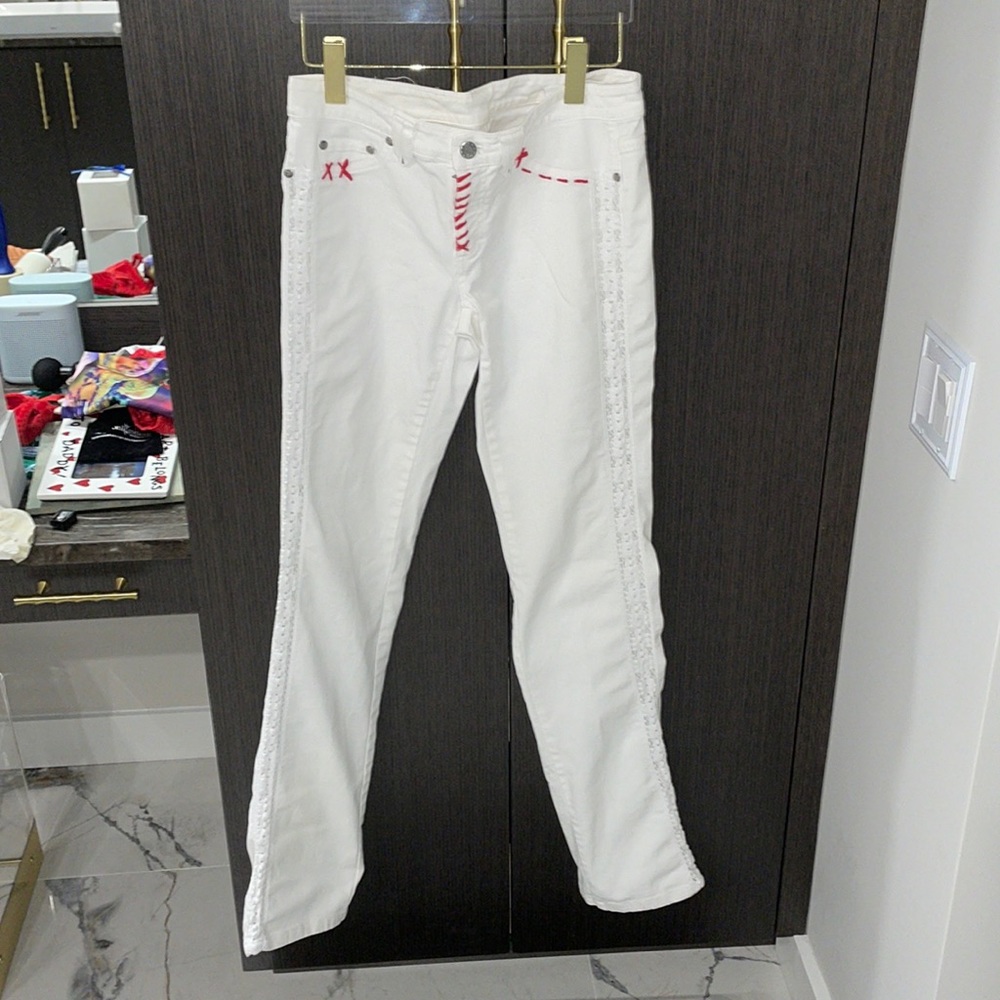 Blumarine White Jeans with crochet and red ribbon detailing ❤️🤍
